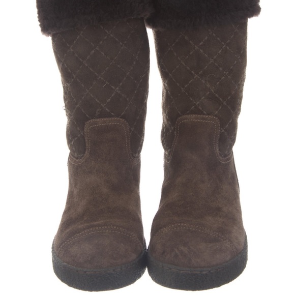 Chanel Interlocking CC Logo Suede Boots - Picture 3 of 11